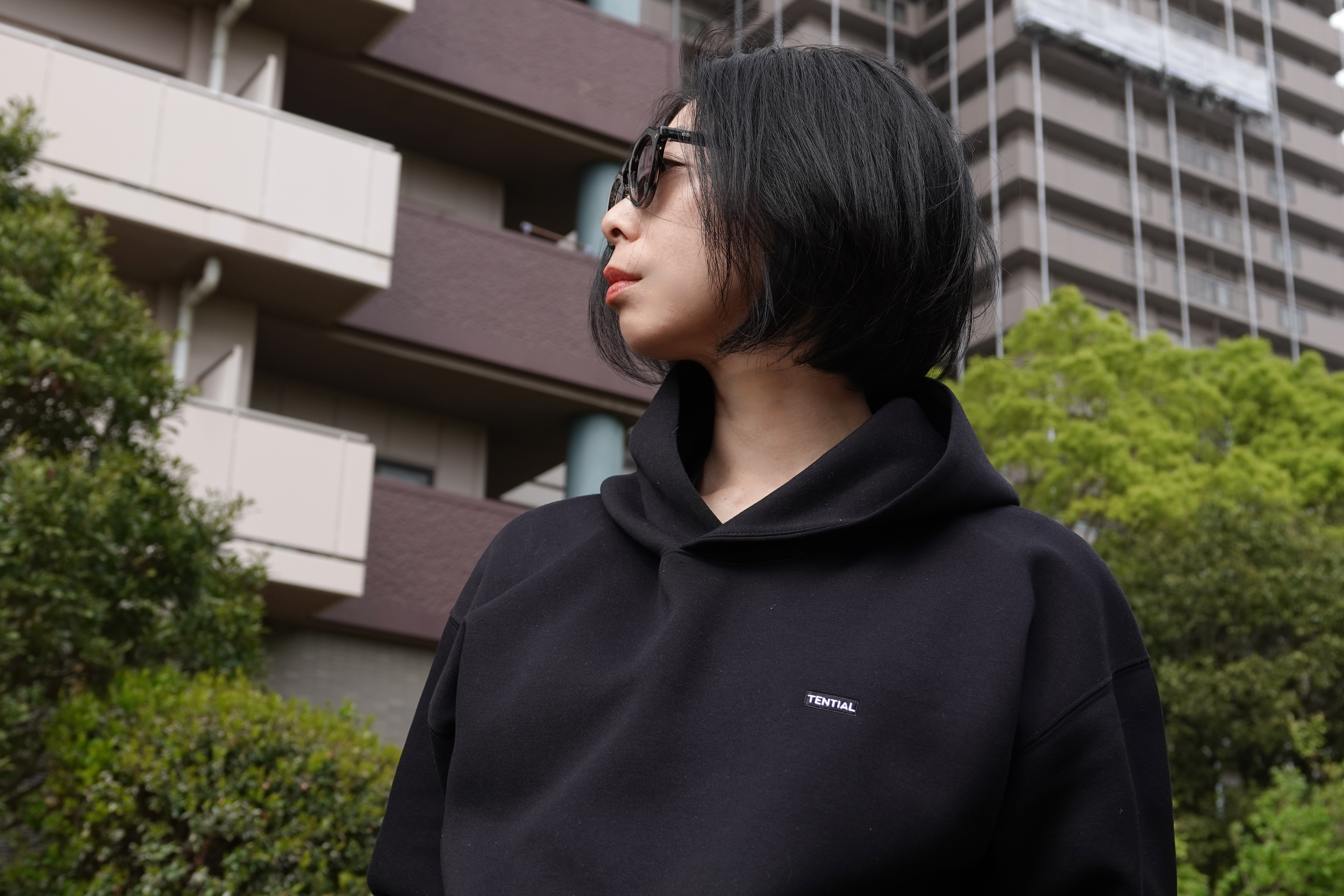 ゆるすぎず、キレイめ」な絶妙さ。仕事、家事、外出もTENTIALの 