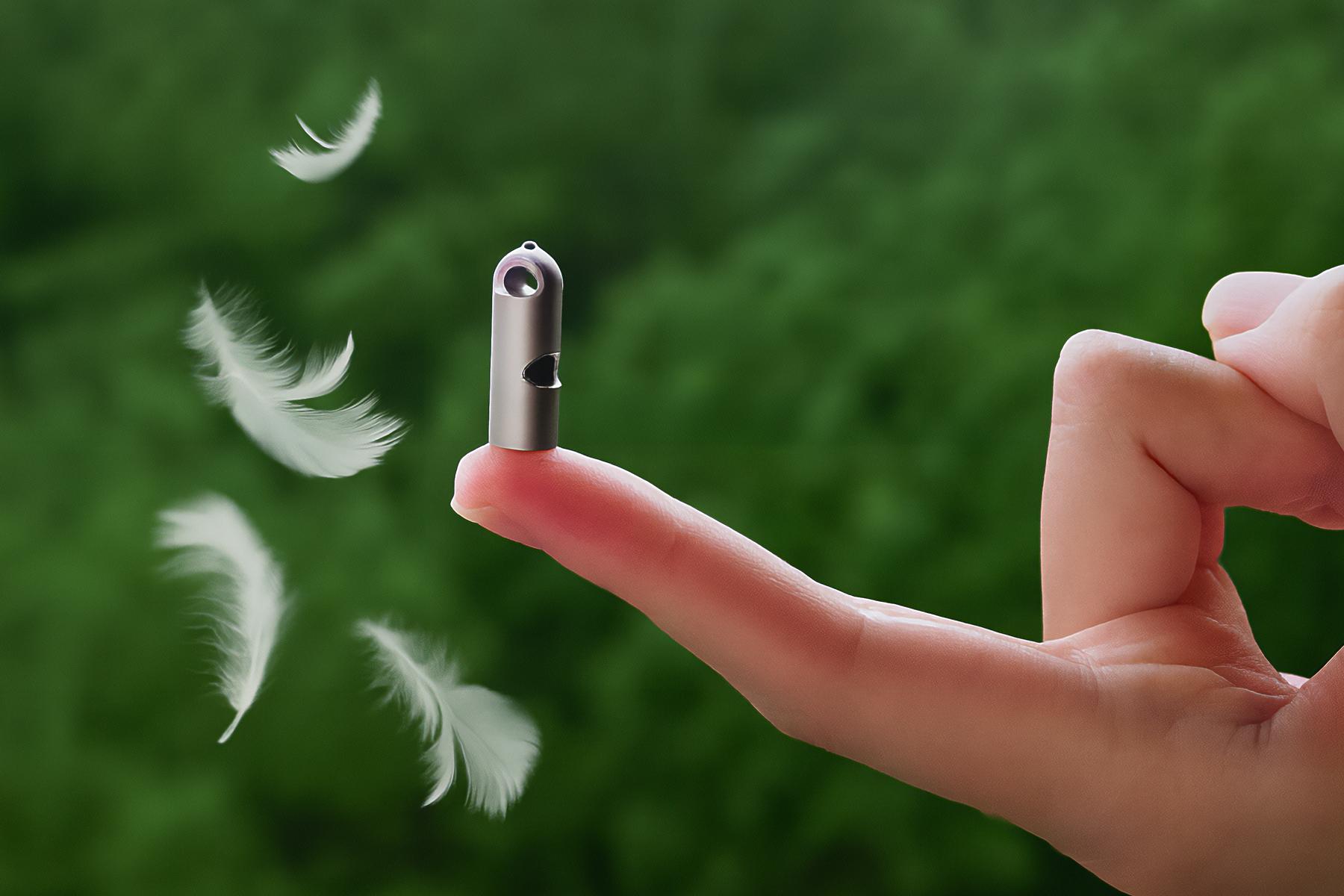 ホイッスル　希少 災害や遭難時、助けを呼べる？ たった2.2g、常時携帯できる強力