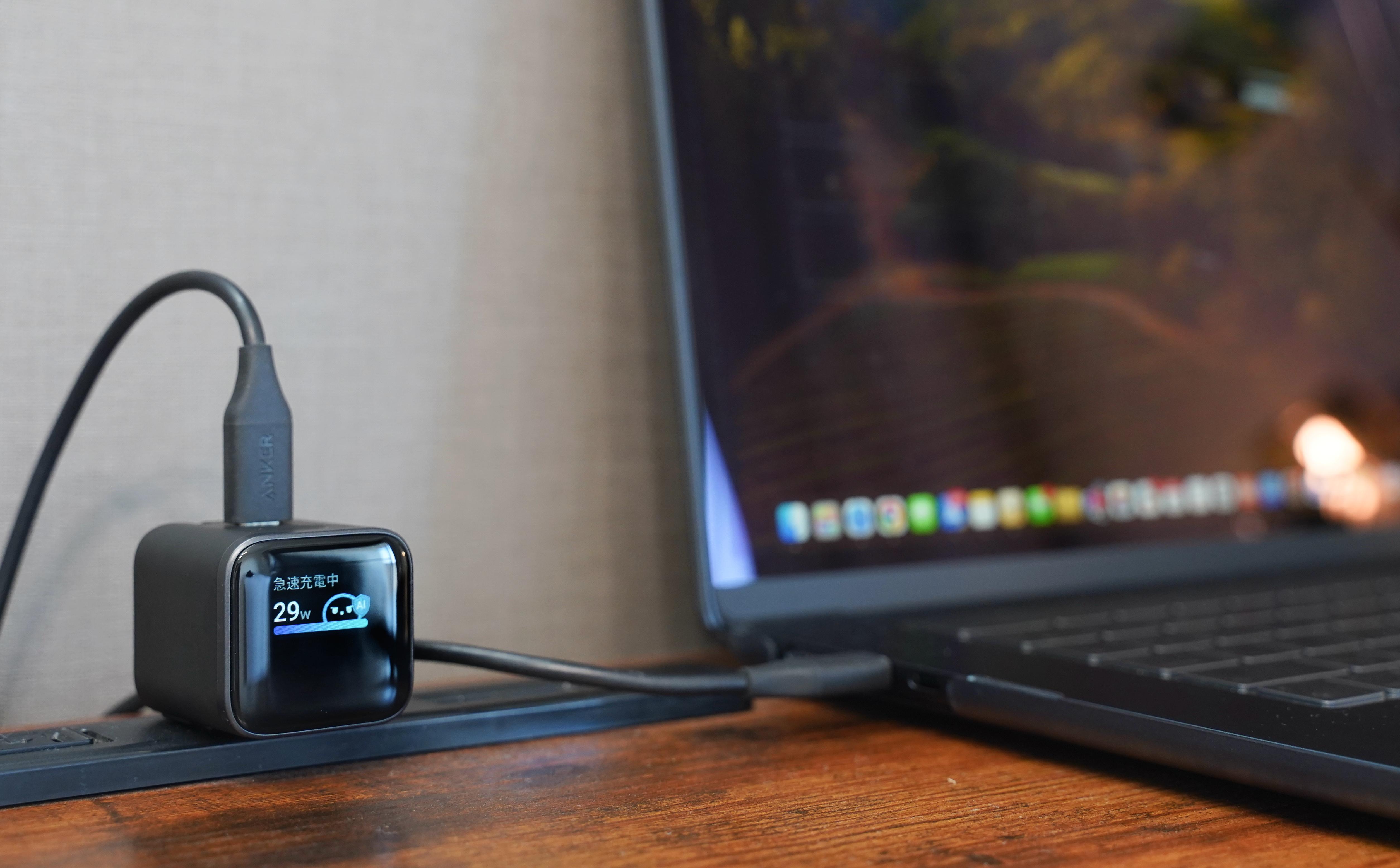 Ankerの最新「見える」充電器。抜群のマネジメント力で2大ストレスを