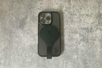 146言語対応。スマホの裏に貼っておくだけで、海外旅行の「電波なし」の不安が消えました
