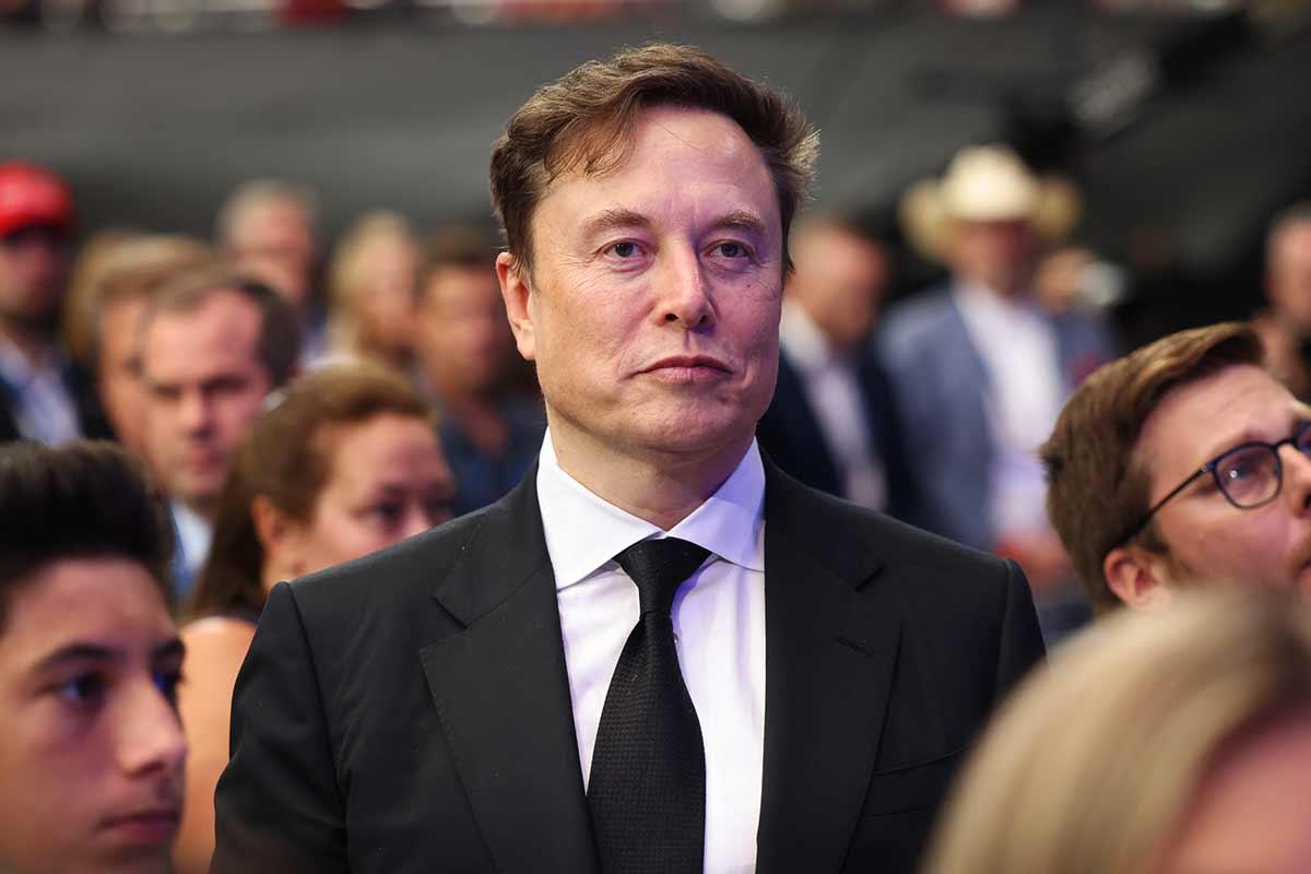 テスラ最大のリスクは、マスク氏を支持する投資家がスペースXに