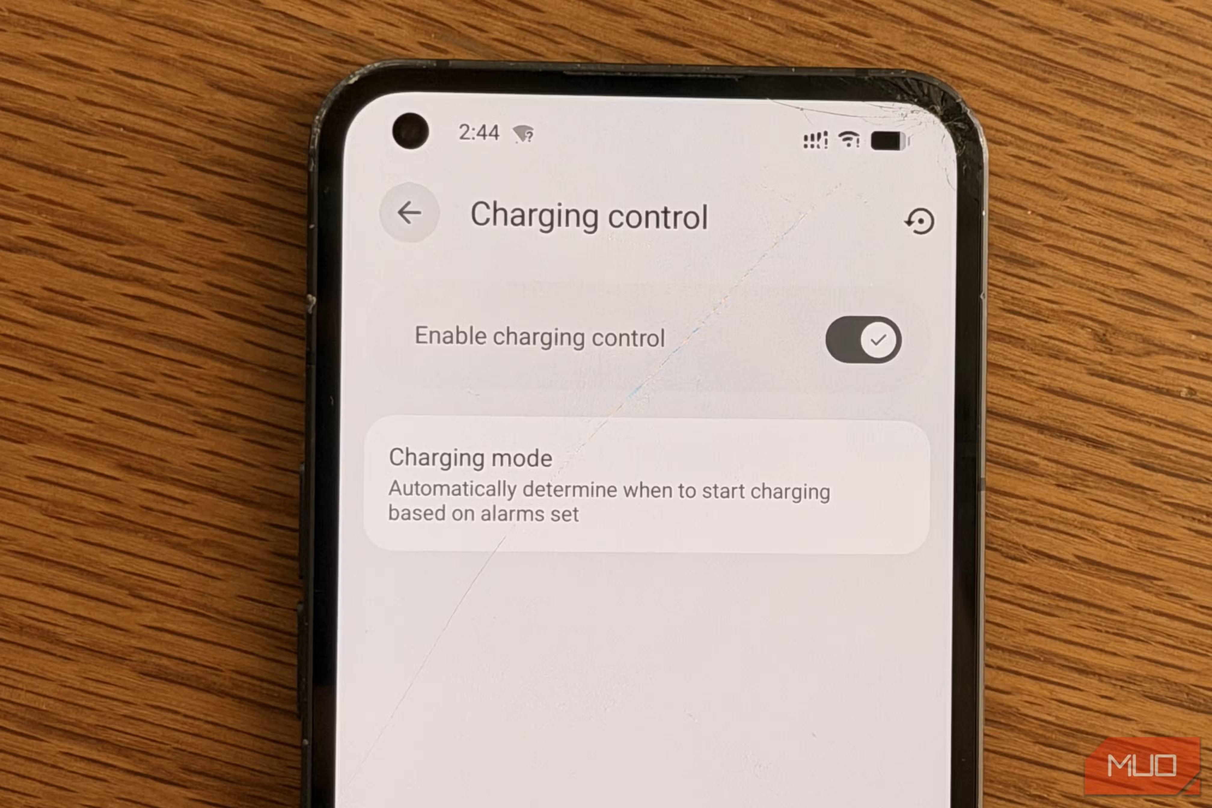 スマホの「充電80%制限」は本末転倒かも…将来のバッテリー劣化を防ぐ