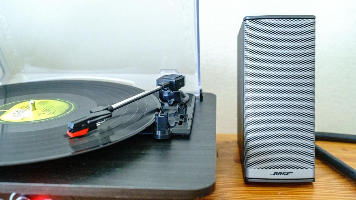 おもちゃだと思ってごめん。3COINSのレコードプレーヤー、鳴らした瞬間