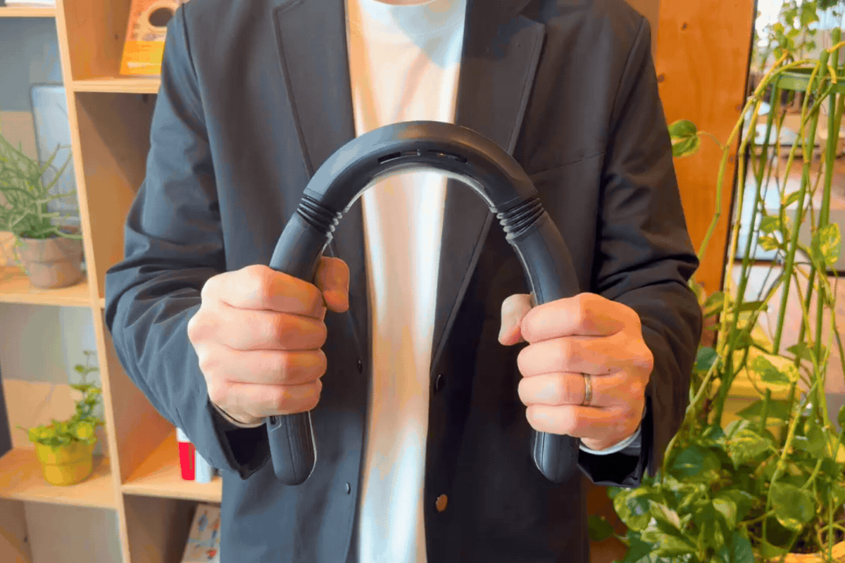 吹き出す汗がスッとひく！首元から冷やす最新ネッククーラーが手放せ