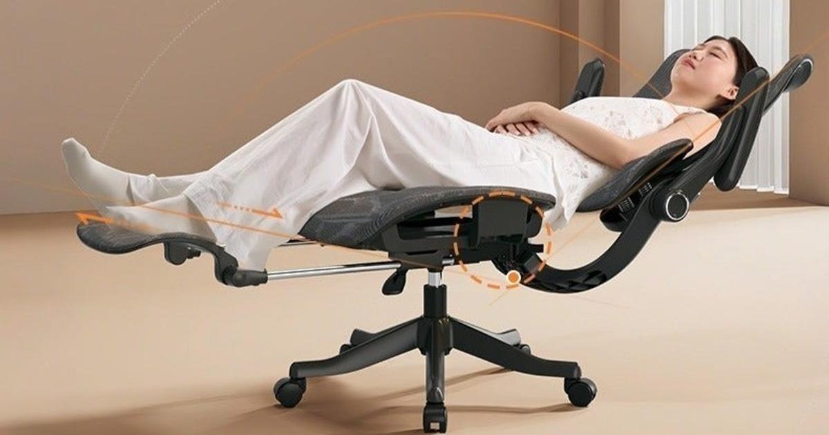リクライニングは165°まで。リモートワークの生産性を上げる「座った 