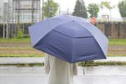 長傘以上に濡れないかも？逆折り＆ワンタッチ開閉の折り畳み傘「NURASAN」を使ってみた