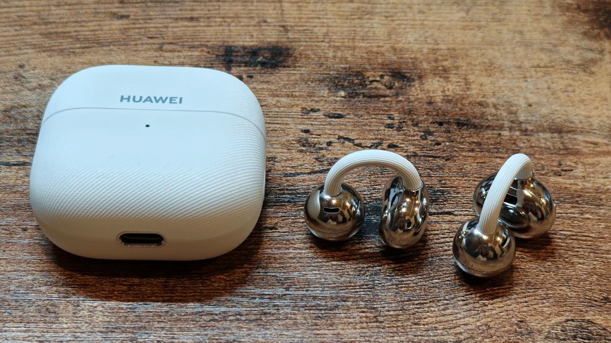 着けっぱなしできるイヤホン「HUAWEI FreeClip 2」を試す。イヤーカフ 