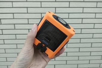 最長36時間タフに動く。ソーラー補助充電がついたポータブルファン、夏の屋外作業にどう？