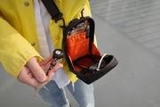 開き方がクセになる！財布やスマホを瞬時に取り出せるポーチがリュック移動を快適にしてくれた