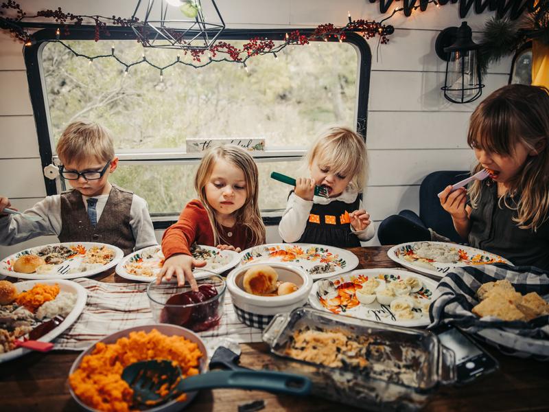 Cassie Bailey's kids eating