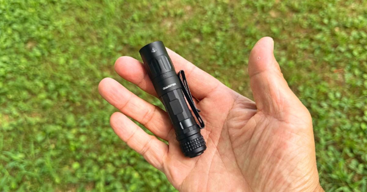 暗闇に、安心感を携帯せよ。「1100ルーメン」の超小型ライト | ライフ