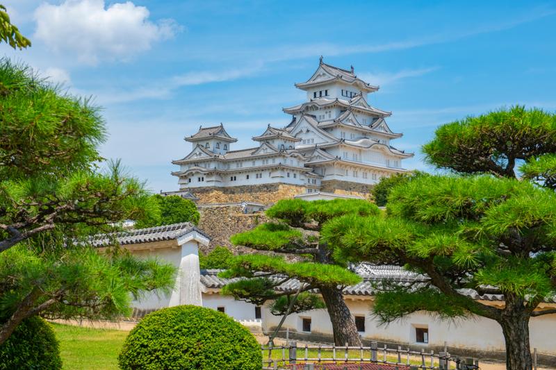 二重価格を導入した姫路城。