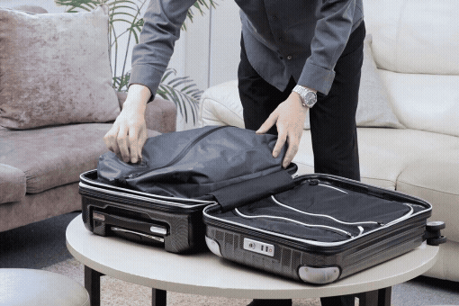 3.0ポンプ一体型トラベル圧縮袋逆止弁内蔵密閉技術 ガス逆流防止（17L） ワンボタンで衣類が圧縮完了。「旅の荷造り」の未来を変える、ポンプ