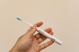 2000円以下で買える電動歯ブラシ。初めての人にも使いやすい 