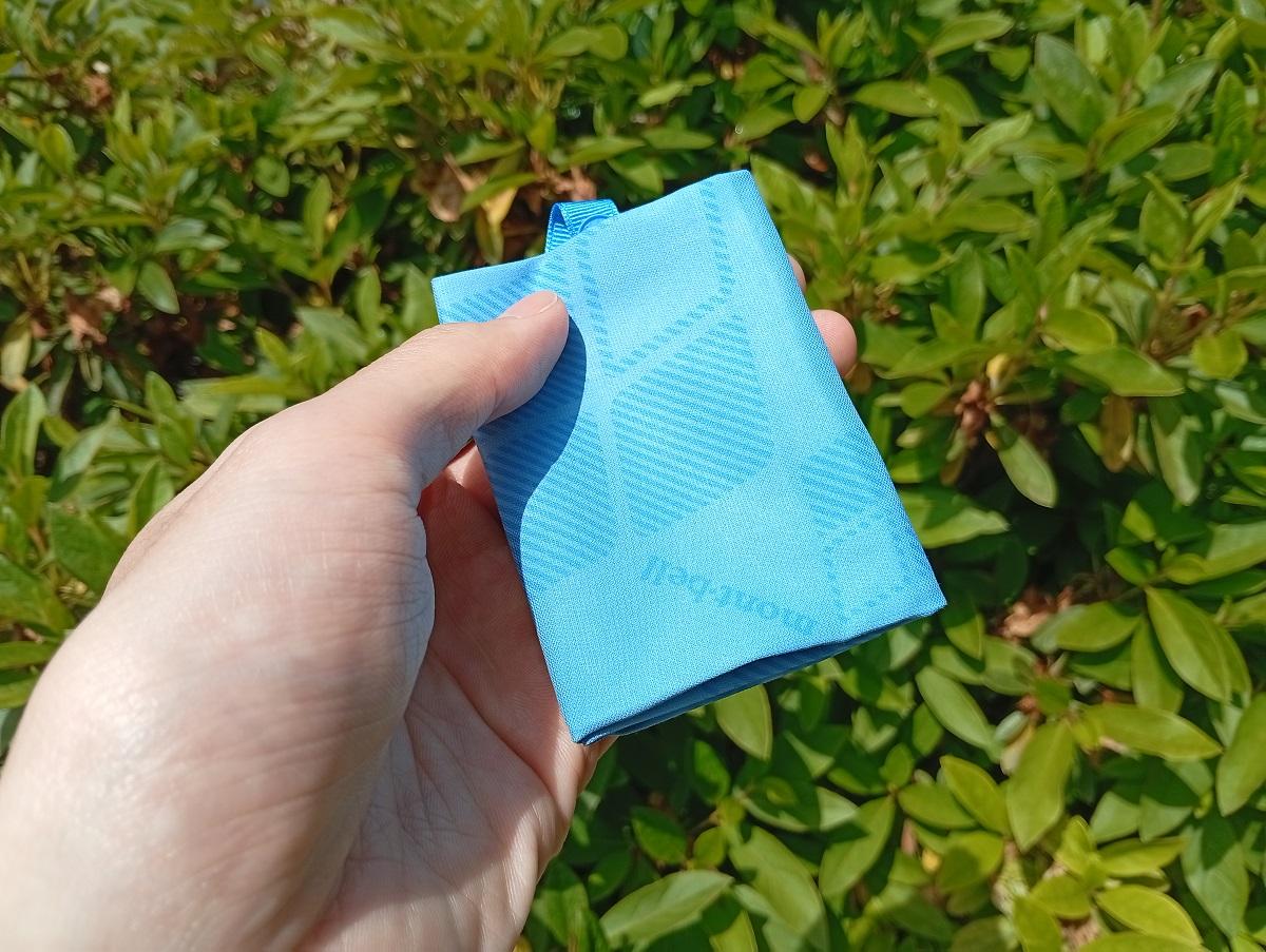 モンベルの「小さすぎるタオル」で汗ストレスが解消。熱中症対策にも