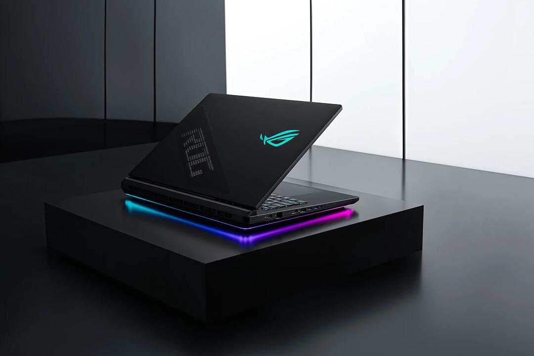 見た目は小型、中身は大物。ASUSの小型ゲーミングPC「ROG NUC 16