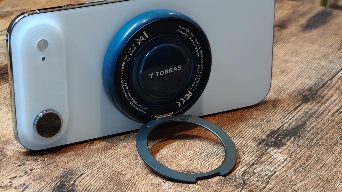 iPhoneのワイヤレス充電が使いやすくなる。TORRASのアクセサリー「Ostand AirCircle」を試した