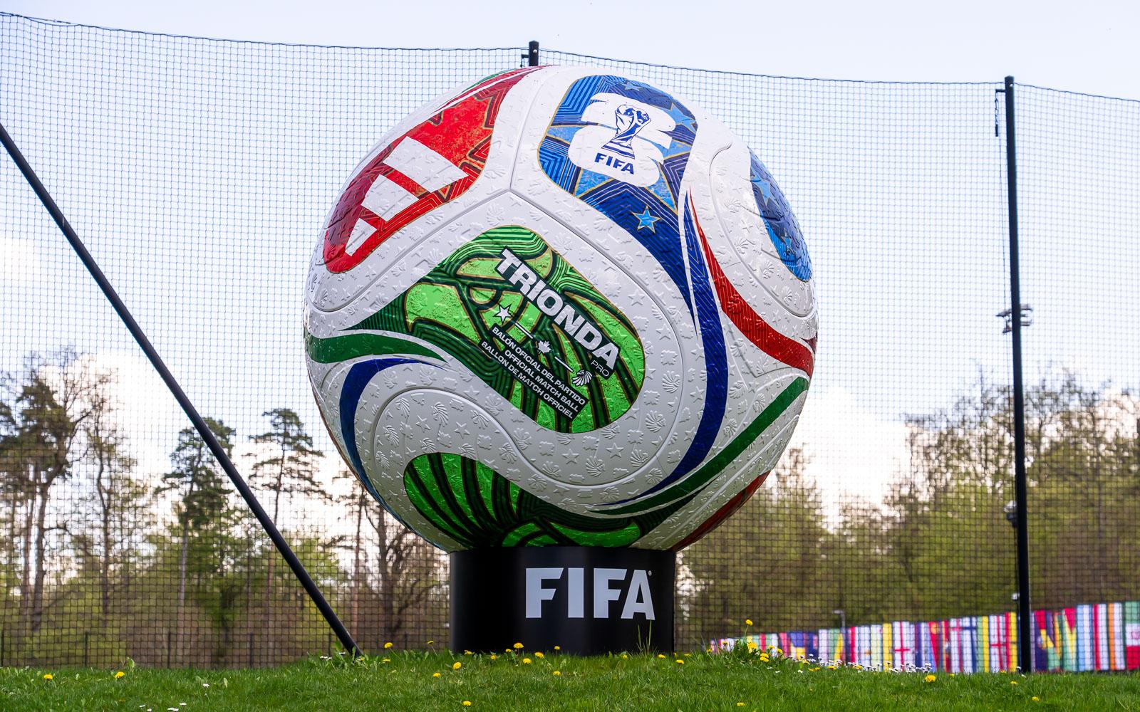 FIFA World Cup 2026 サッカースパイク型オブジェ FIFA World Cup 2026 サッカースパイク型オブジェ 【公式通販】