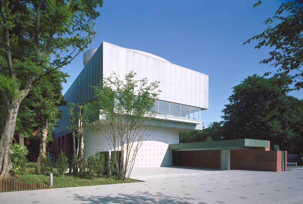 東京藝術大学のキャンパス内にある大学美術館