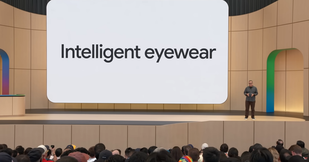 Google「スマートグラス? インテリジェントアイウェアって呼んでよ」
