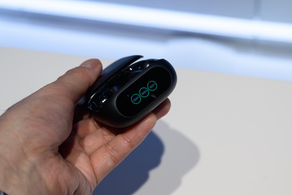 欲しい機能ぜんぶ入り。Ankerの独自AIチップ搭載イヤホン「Soundcore