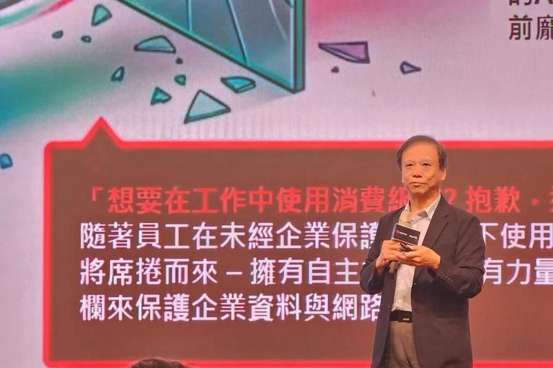 フォックスコン研究所CEOの李偉斌(リー・ウェイビン)氏