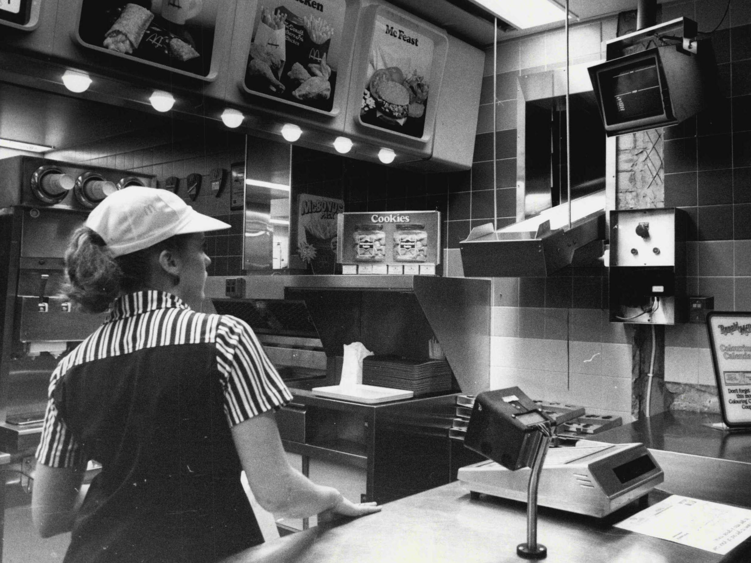 ヴィンテージ写真が映し出す1980年代のマクドナルド。今はなき個性的な