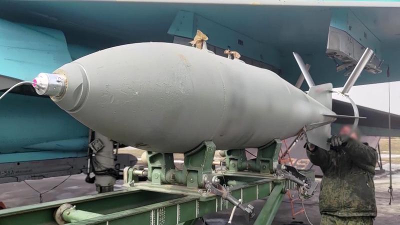 A Russian serviceman prepares a FAB-500.