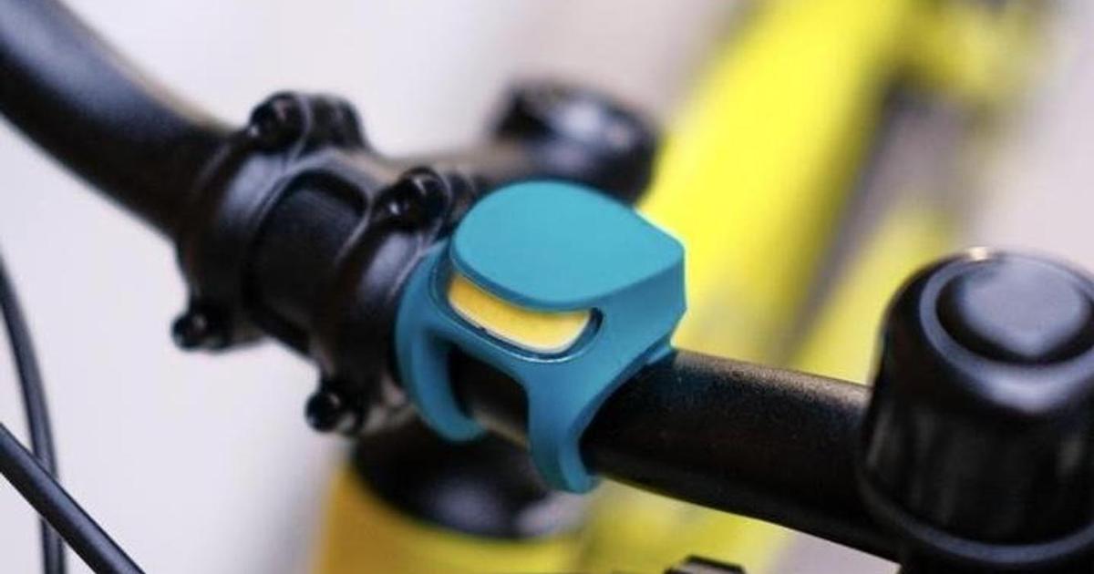 これで夜道も怖くない。20gの超軽量ライトは、自転車にも散歩にも使える「光のお守り」