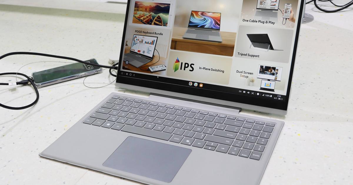 ケーブル1本でスマホが「Surface風」に。画面+キーボードのハッピーセット見つけました