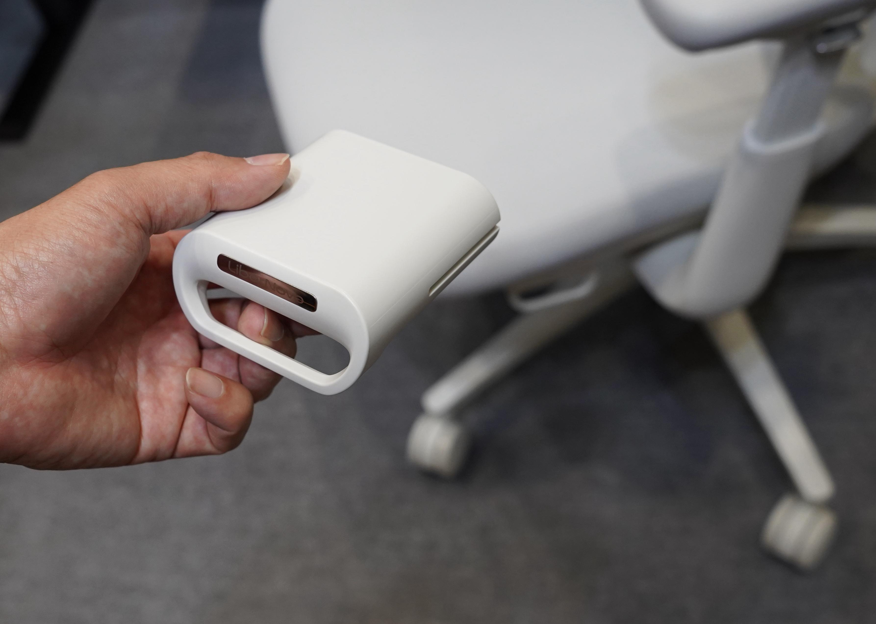 本気で欲しい。14万円で電動ランバーサポート＆座面にファンを仕込んだ