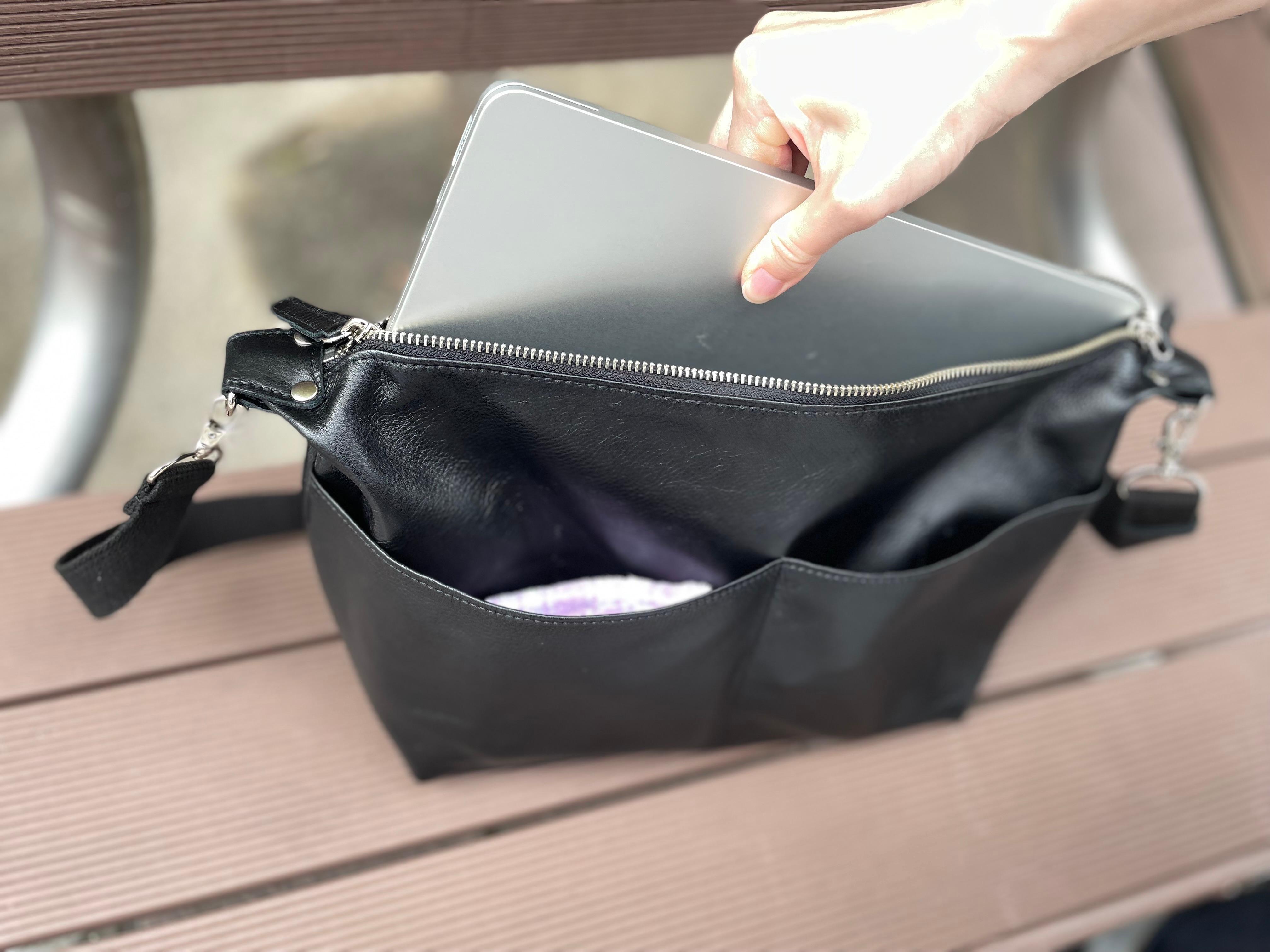 くたっと柔らかい。持つだけでこなれ感が生まれる「本革POKEショルダー