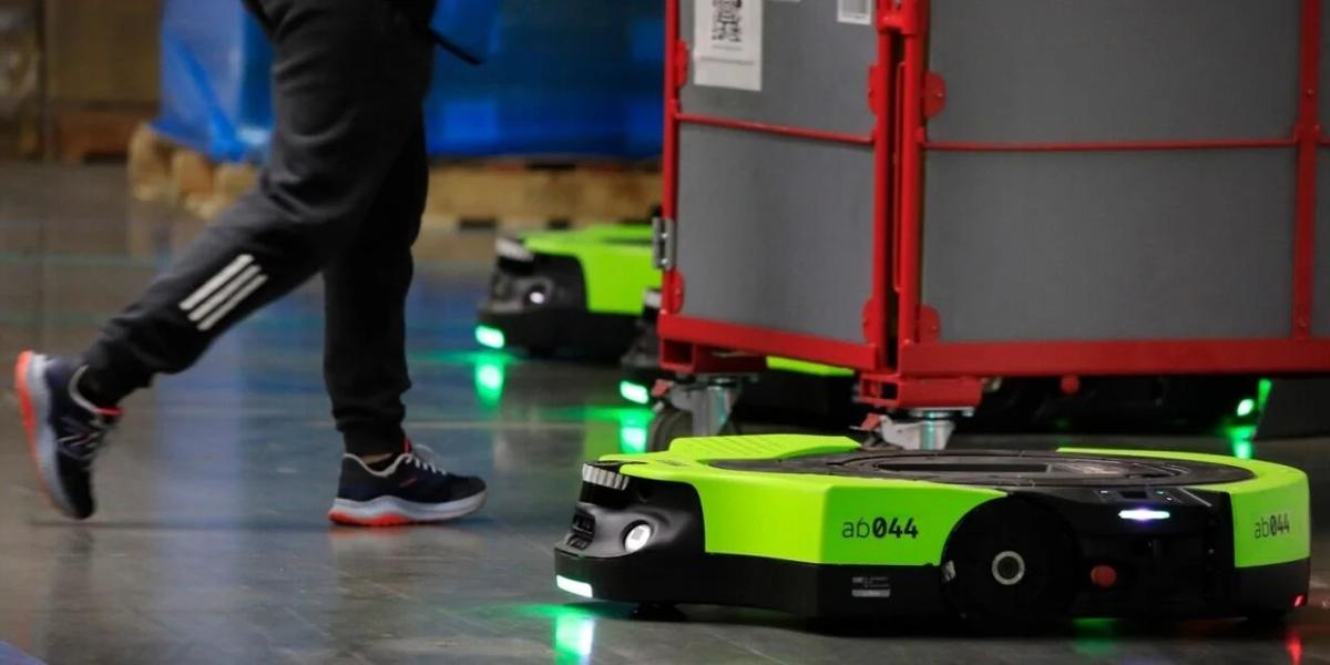 人間は指示を出すだけ。Amazonの新型倉庫用ロボットは人語を解す
