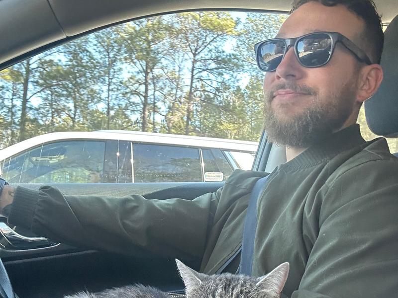 バーマンは、ローンを完済した古いトラックを乗り続けたため、自動車ローンを抱えずに済んだ。