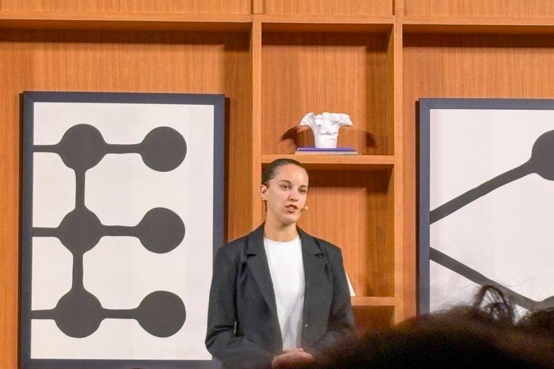 アンソロピックのプラットフォームエンジニアリングのヘッド、ケイトリン・レッセ（Katelyn Lesse）氏