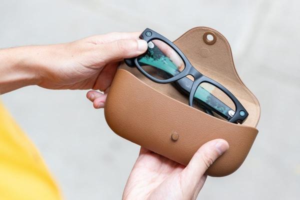 Metaスマートグラス、政府機関が監視に使用するソフトウェア企業とタッグ。顔認識と監視技術をセットにする気？