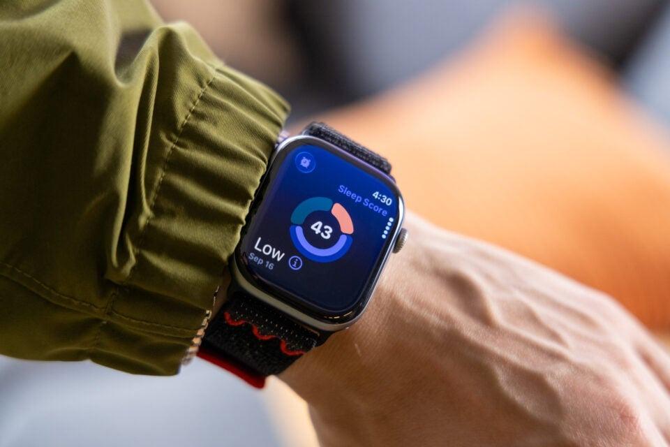 Apple、初代 Apple Watch Ultraを見捨てる | ギズモード・ジャパン