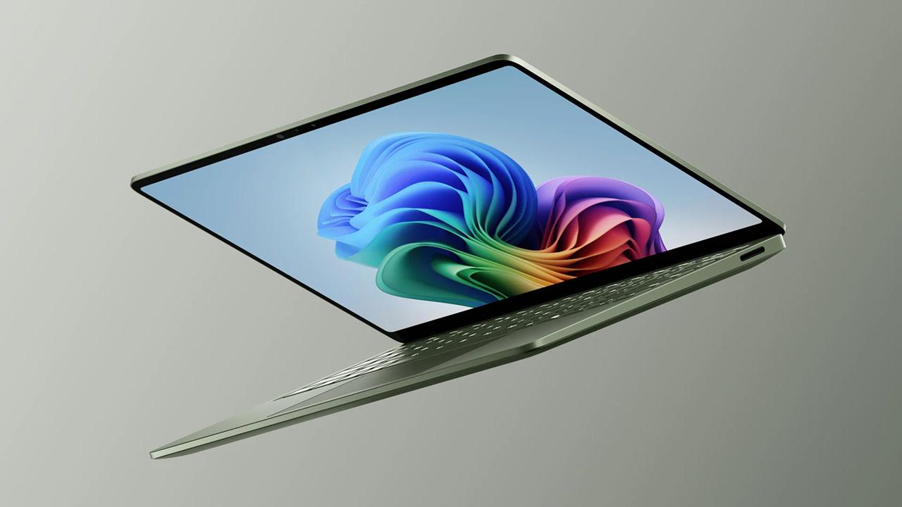 スナドラX2搭載の新型Surface PCが登場。カラーや触覚フィーバックなど