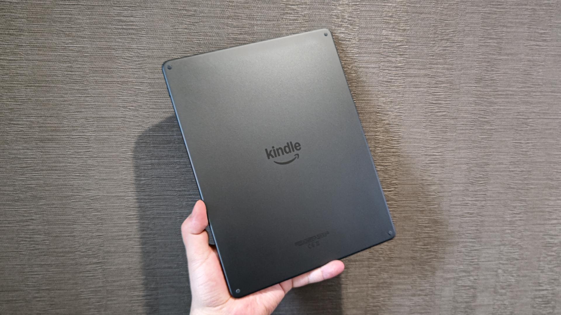 10万円超のカラー電子ペーパー機「Kindle Scribe Colorsoft」レビュー