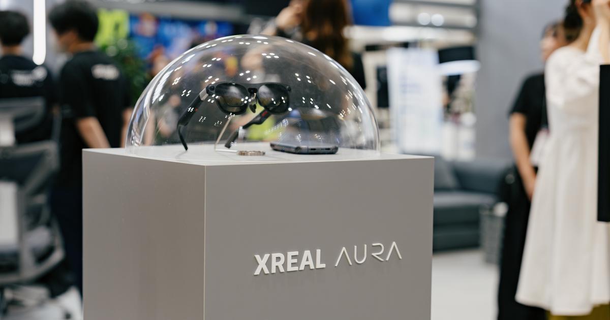 あれ…コレ「XREAL AURA」じゃん!話題の新製品を眺めまわしてきた