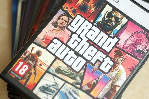 11月発売予定のGTA 6、バイブコーディングで作って発売前に遊ぼうとする男が登場