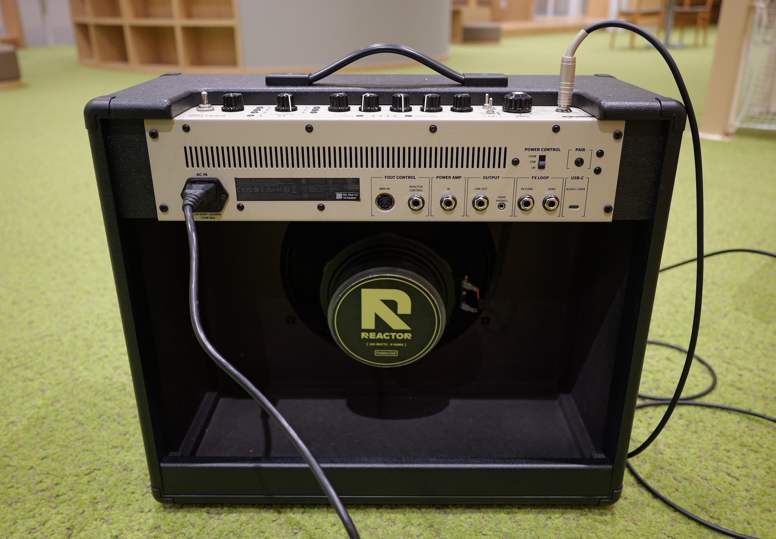 AIに「こんな音」で伝えるだけ。Positive Grid「REACTOR」がライブ仕様
