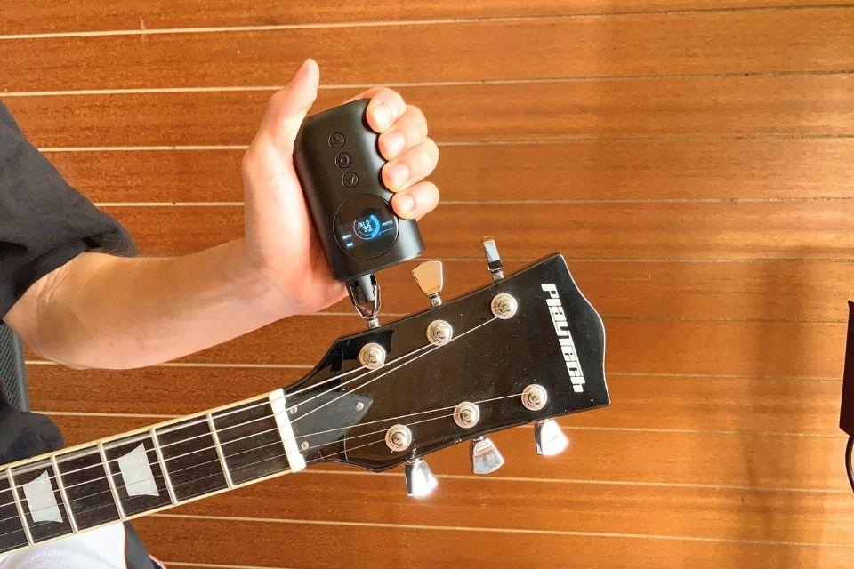 BEHRINGER「iAXE393」：USB端子を装備したエレキギター | ギズモード