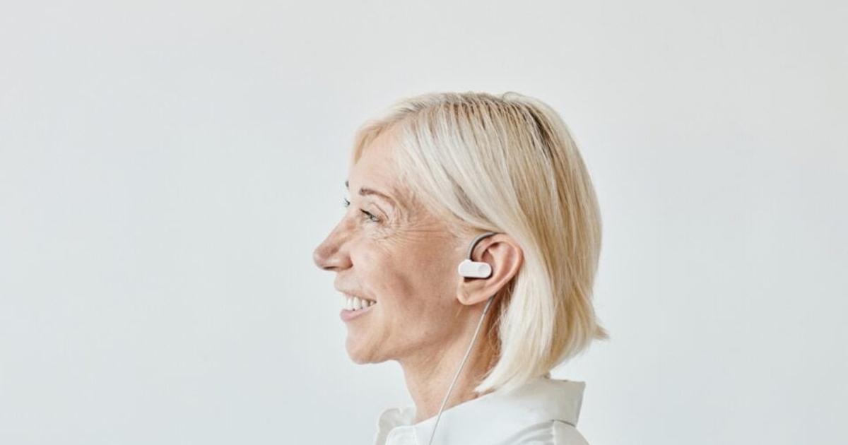 脳に働きかけてストレスを消すウェアラブル「Nuropod」