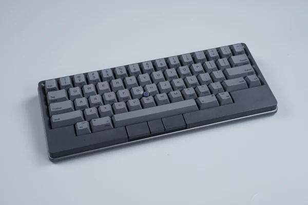 渋さ極まるHHKB Studio、灰色キーキャップ登場 | ギズモード・ジャパン