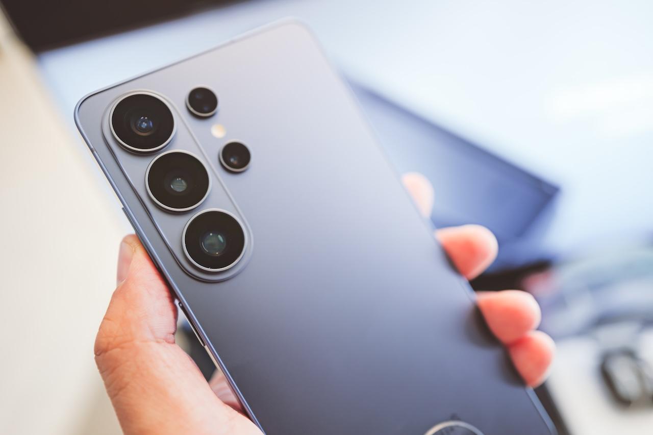 その他 Galaxy Galaxy S27「Pro」モデルは、最高位機種でしか使えないあの機能を追加