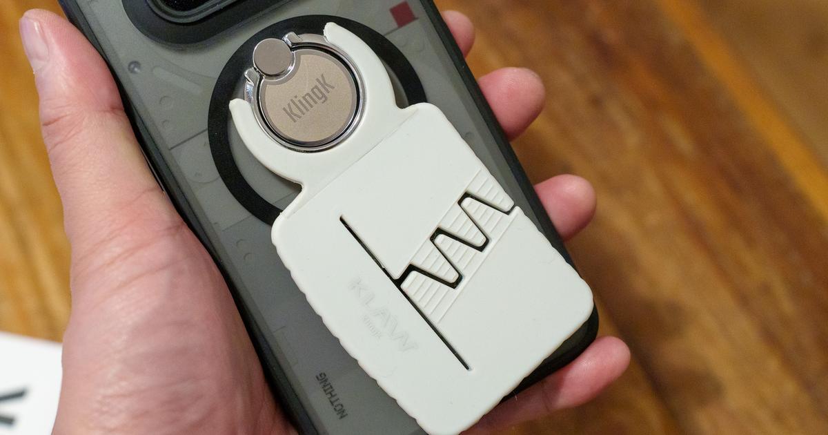 スマホスタンドはもう卒業? どこでも“挟んで”“差し込んで”固定できる「KlingK KLAW」