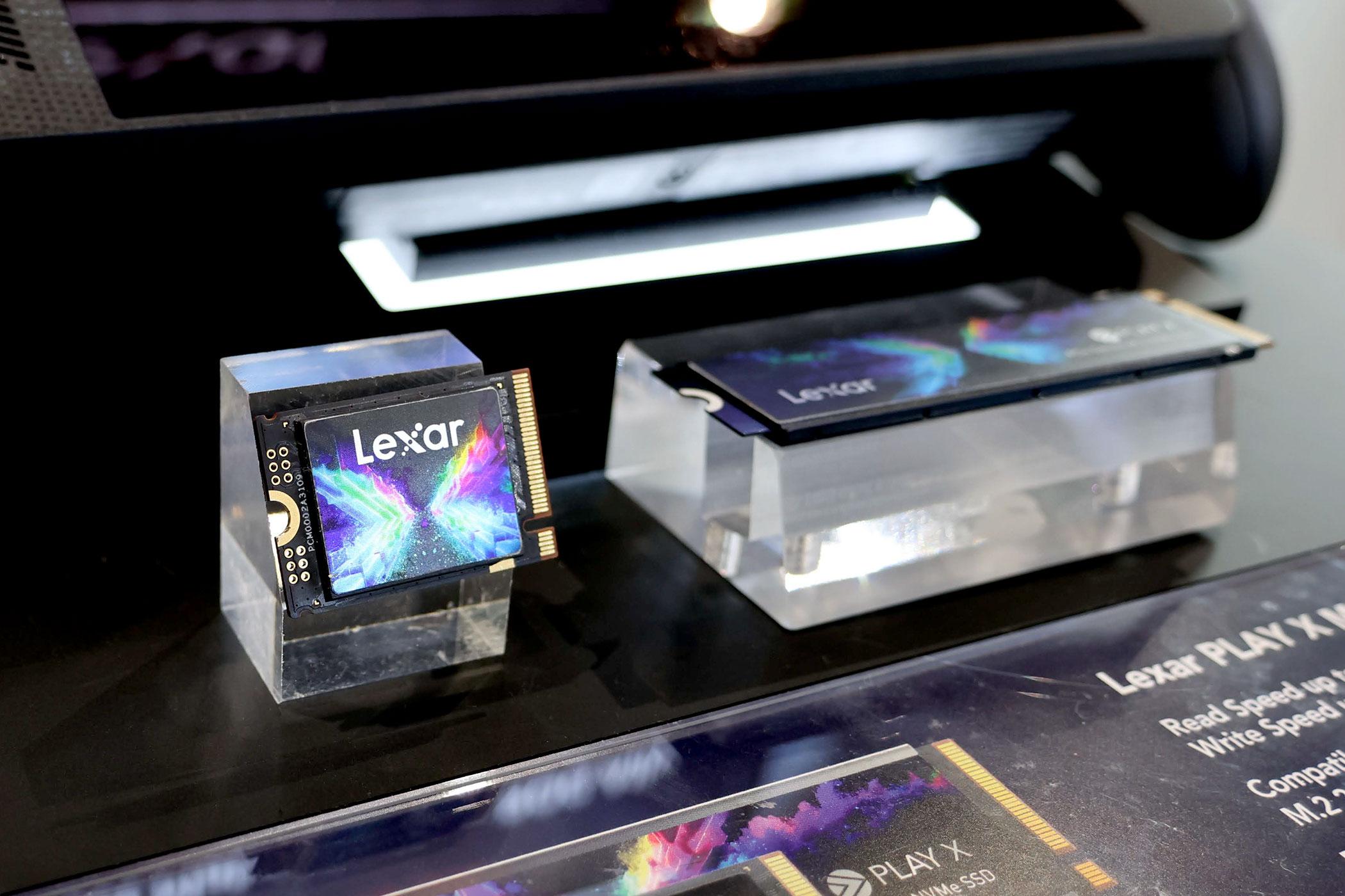 その手があったか。LexarからSSDのコスパを上げる発明 | ギズモード