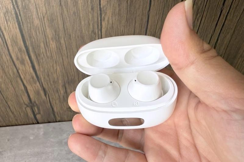 【AI搭載集音器】KIKOE Ear デジタル集音器 両親も自然に使ってくれそう。会話や音の聞こえやすさをサポートして
