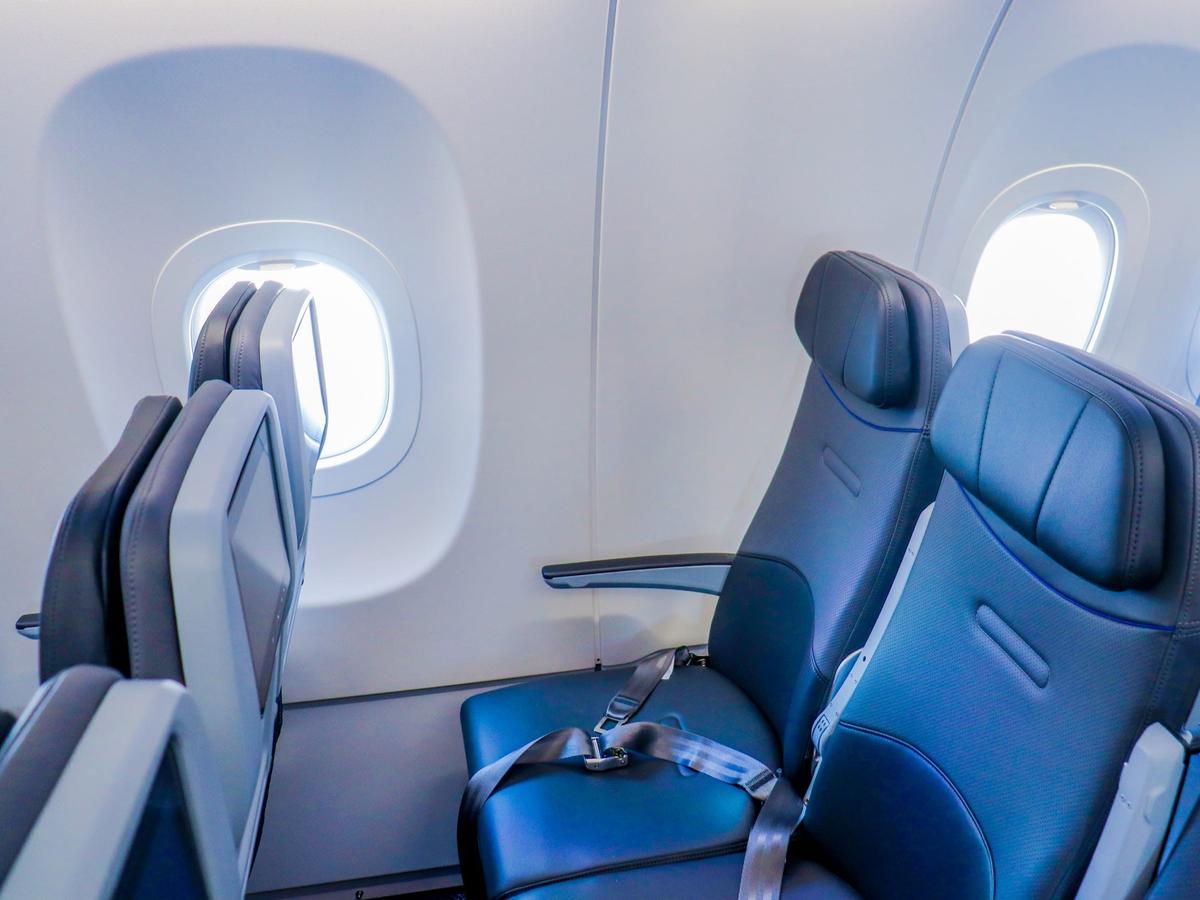 「窓側席」なのに窓がない…航空機の座席を巡って法廷闘争に